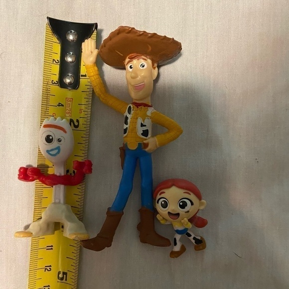 Disney Pixar Toy Story Sherif Woody, Forky, Jessie Figures GUC - Picture 3 of 3